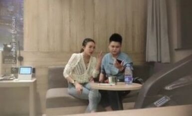 身材很棒的甜美小姐姐 不知道去哪喝多了，和小哥哭诉了自己被家人压榨的血泪史