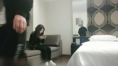 利利坚辛苦高品质探花，搞得太猛妹子被操哭，大奶颜值美女返场，往死里爆插小穴