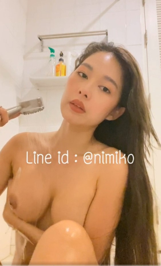 极品泰国嫩模nimtharin，港美颜值，浴中美人儿，专业洗浴诱惑，这洗澡捏咪咪 美的沉沦了！