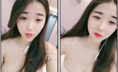 性感诱惑~不讨喜美女主播~大尺度脱衣舞独秀~女神颜值，完美身材~奶子非常漂亮！