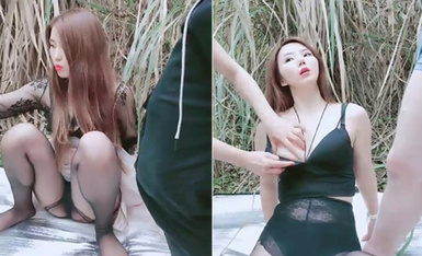 少婦網約小哥遊玩,到地勾引,小哥不從,被說妳不會同性戀吧,聽完雄起把倆少婦艹服