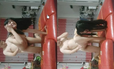 【大内密探008】，02后兼职嫩妹，发育真不错，这大长腿挺直，抠逼口交后入1