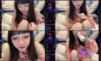 撸管佳作~【kekexixi】20岁清纯学生妹~恋爱校花类型~道具自慰 ~ (5).