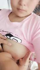 極品孕婦孕期精彩瞬間2023版 噴射+餵奶+擠奶+啪啪+最強甄選 放縱內射 完美露臉 (45)