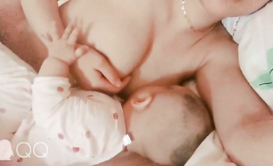 極品孕婦孕期精彩瞬間2023版 噴射+餵奶+擠奶+啪啪+最強甄選 放縱內射 完美露臉 (11)