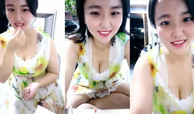 推薦，山東超市的老闆娘，【北冥有魚】，帶表妹初下海，店裡還有人，就要露奶子，約情人來啪啪(2)