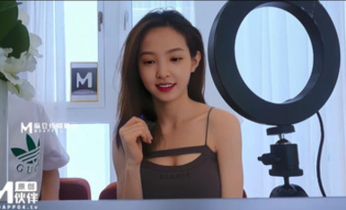 章若楠 直播间的故事