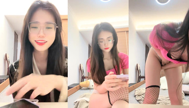 高顏值眼鏡娘@聽者藐藐(妮妮這呢) 尺度福利秀 (3)