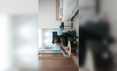 下午酒店约操短发小姐姐 胸大腰细臀翘 身材一级棒 后入侧插骚穴水声不断 激情四射必看佳作