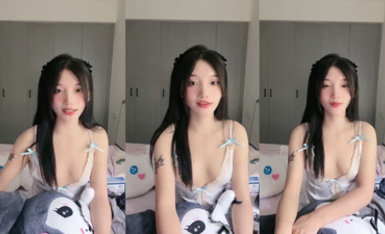 小米粥粥_超可愛小蘿莉大學畢業黃播，大肉棒抽插小穴 (2)