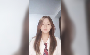 年度強烈推薦！【萬里挑一的美眉 陽陽】才19歲，9分超高顏值 勻稱身材！打炮自拍吐血推薦！顏值吊打各路網紅