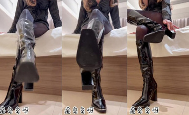 推特【是皂皂呀】498福利群視頻 自慰 潮吹 足交 手交 榨精 (4)