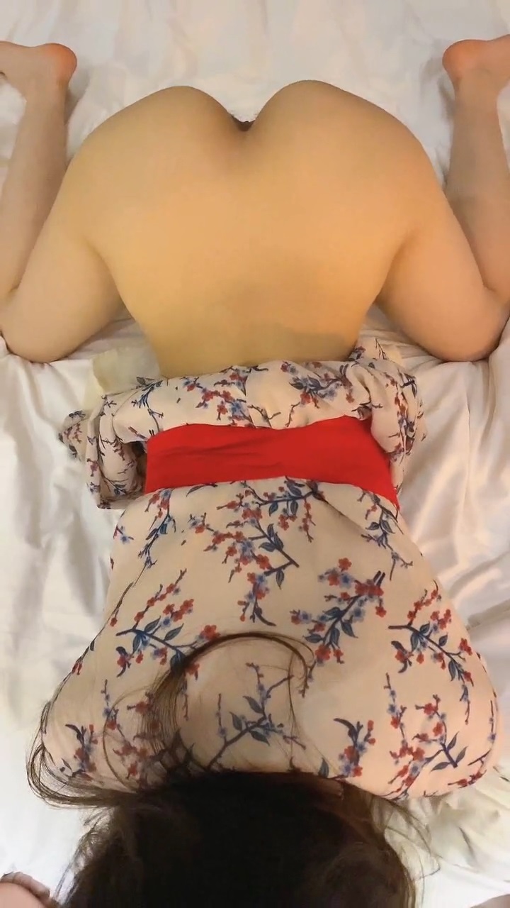 极品身材空姐女友性爱露出私拍被渣男友上传91视频流出 空姐制服翘美臀后入猛操 高清720P原版