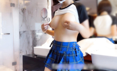 優雅氣質尤物御姐女神【Adeless2】端莊人妻穿上JK短裙酒店偷情啪啪，外表有多端莊私下就有多淫盪，巔峰女神頂級精盆