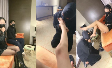 對話粗口淫盪，聲音甜美極品DOM調教女王【小鹽不困】門檻168私拍，舔逼SM喝尿花式調教賤男(2)