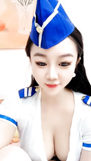 极品御姐的制服诱惑，全程露脸空姐白丝装扮，跟狼友撩骚互动，揉奶玩逼特写展示，淫声荡语不断2