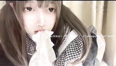 【玉足蘿莉風嫩妹】，可愛雙馬尾，露臉小美女【要要餓暈了】推特福利，自慰口交足交，性愛，小母狗屬性拉滿 (4)