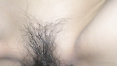 杭州嫩妹獵手 專門挑嫩穴下手 還讓她們介紹自己的閨蜜給他操 實在牛逼 (13)