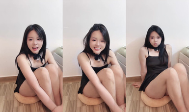 極品高顏值美女主播收費房直播，露臉白虎無毛道具自慰福利流出 (11)