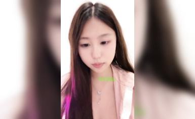 鄰家騷妹妹【朵朵的】奶子白嫩超漂亮在直播間放大招，嬌軀全裸大膽掰開粉嫩小逼，淫水閃閃尺度爆表_3