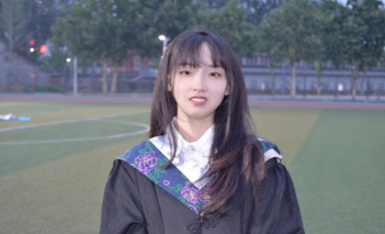 剛畢業的女大學生迫不及待的去和男友開房，在酒店被捆綁調教無套暴力抽插內射，小母狗的姿態一覽無余