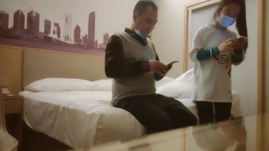 问柳探花深夜马尾辫外围小少妇，翘起屁股舔屌深喉，上位骑乘主动套弄